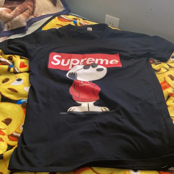 Snoopy Supreme tee - Picture 9 of 9
